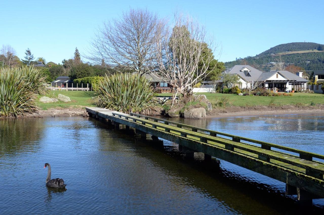 Taha Moana Villa Rotorua Buitenkant foto